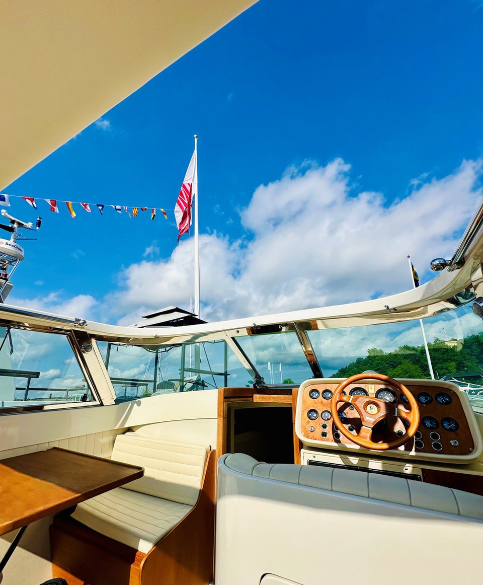 stockholm watertaxi Azzura - 12 gäster